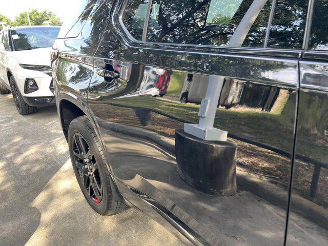 used 2021 Chevrolet Traverse car, priced at $36,999