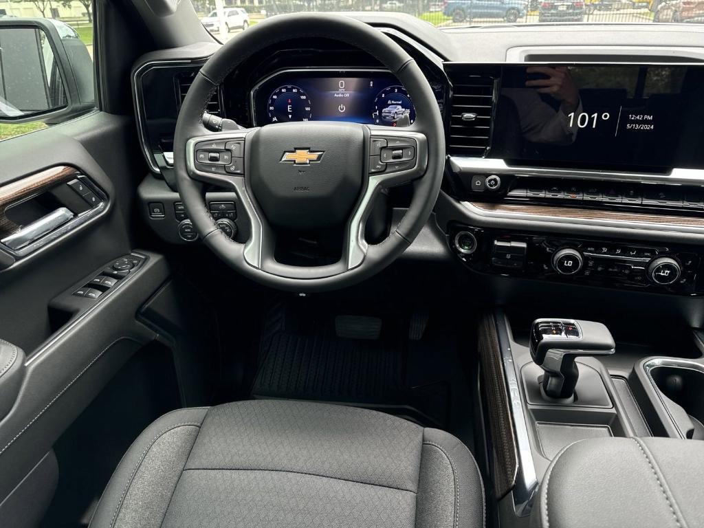 new 2024 Chevrolet Silverado 1500 car, priced at $60,550