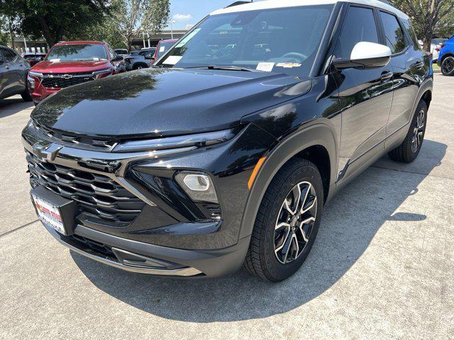 new 2025 Chevrolet TrailBlazer car, priced at $29,177