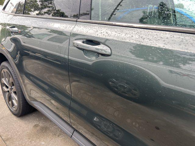 used 2021 Kia Sorento car, priced at $27,999
