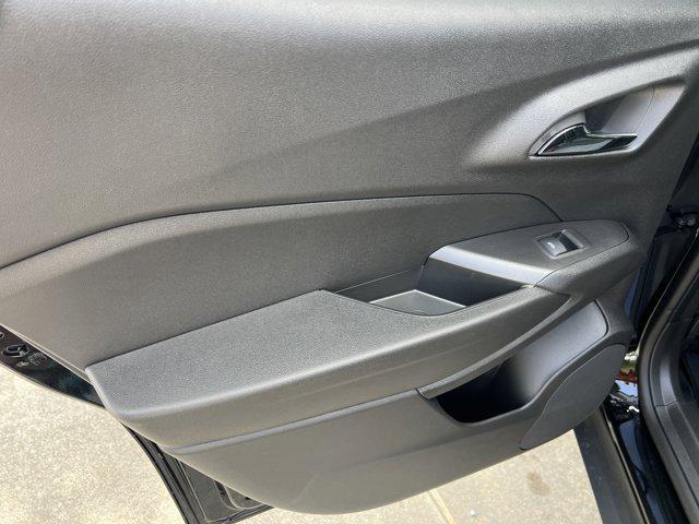 new 2025 Chevrolet Trax car, priced at $25,130