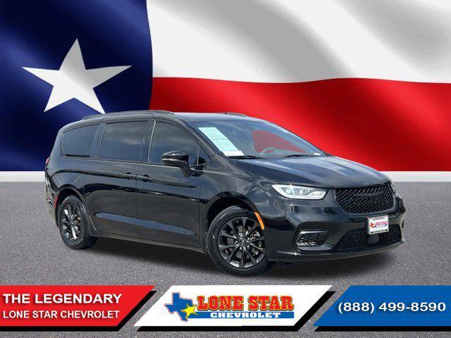 used 2021 Chrysler Pacifica car, priced at $25,999