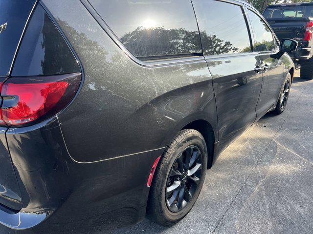 used 2021 Chrysler Pacifica car, priced at $25,999