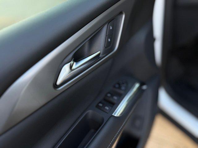 new 2026 Chevrolet Traverse car, priced at $44,581