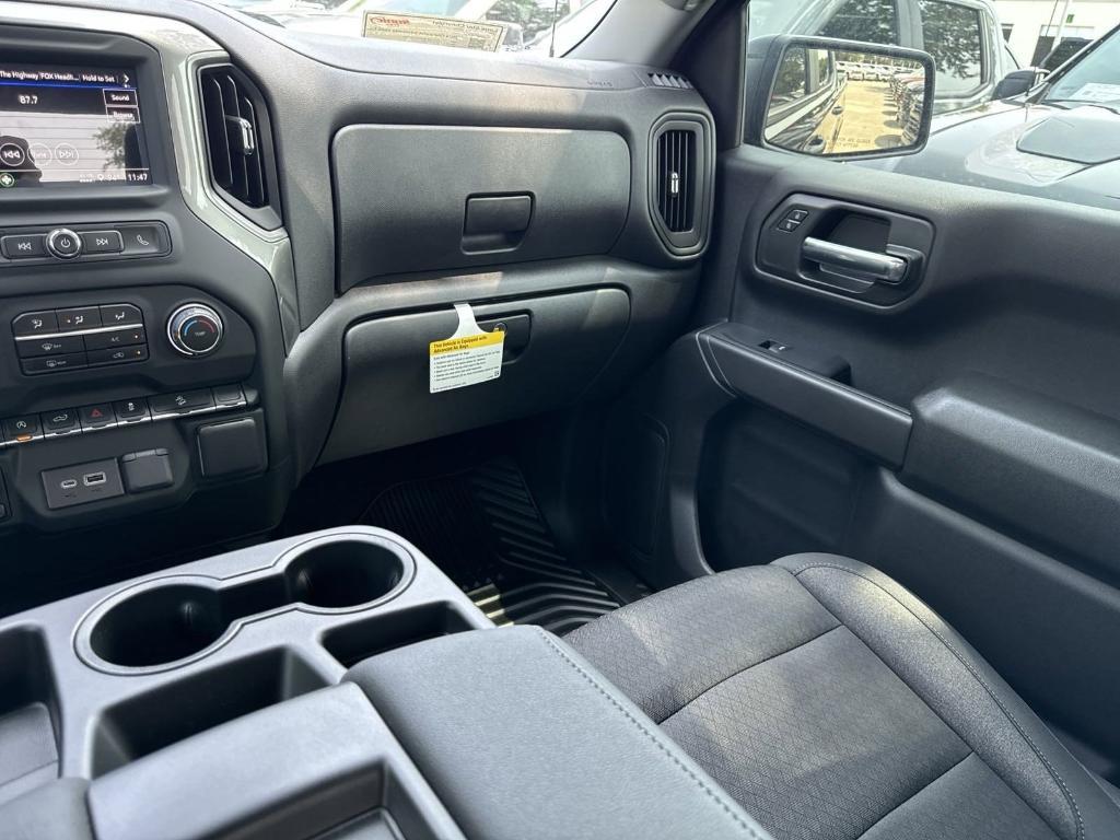 new 2024 Chevrolet Silverado 1500 car, priced at $43,669