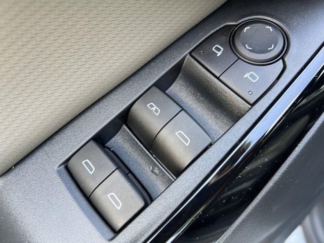 new 2026 Chevrolet Equinox car, priced at $31,590