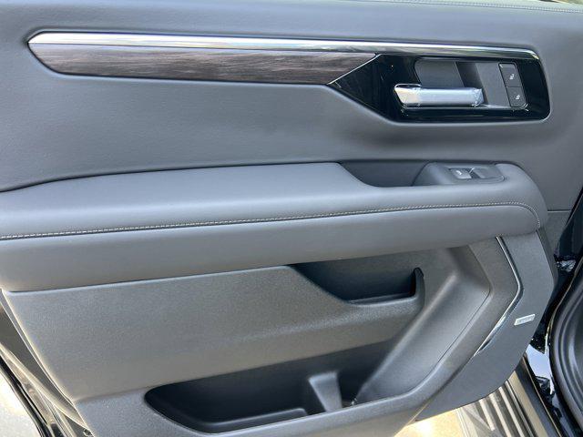 new 2025 Chevrolet Suburban car, priced at $73,120