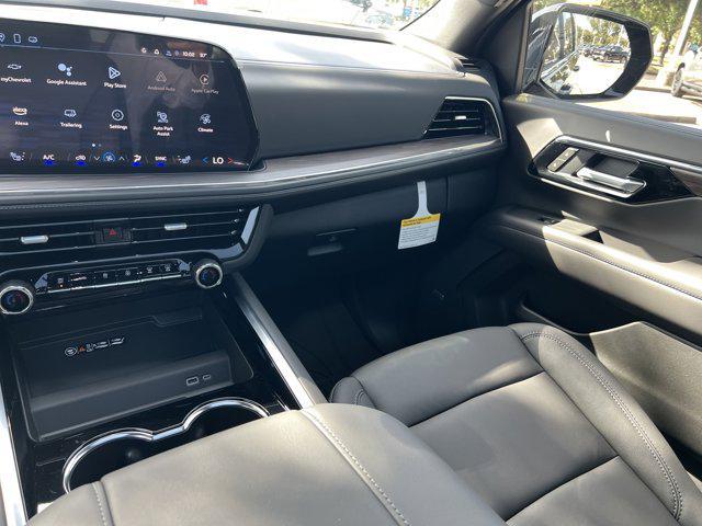 new 2025 Chevrolet Suburban car, priced at $73,120
