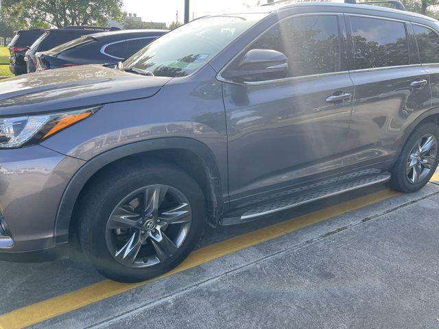 used 2019 Toyota Highlander car, priced at $24,999