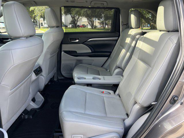 used 2019 Toyota Highlander car, priced at $24,999