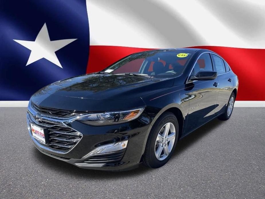 new 2024 Chevrolet Malibu car, priced at $27,165