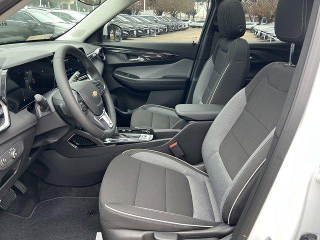 new 2025 Chevrolet TrailBlazer car, priced at $28,475