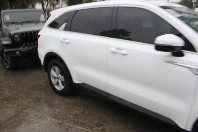 used 2023 Kia Sorento car, priced at $23,999