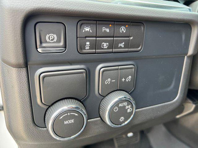 new 2025 Chevrolet Suburban car, priced at $62,341