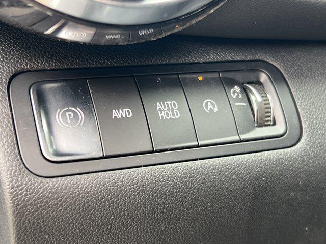 new 2026 Chevrolet Equinox car, priced at $33,040