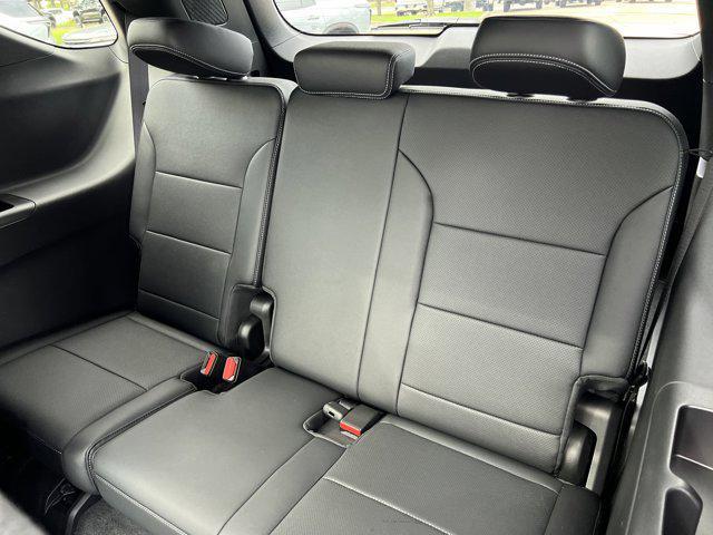 new 2025 Chevrolet Traverse car, priced at $46,480