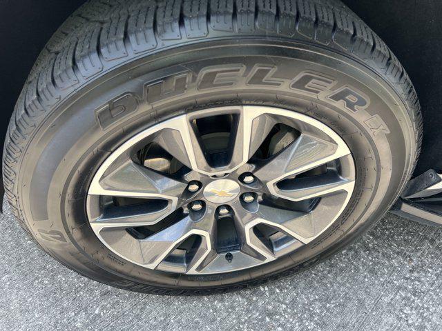 used 2023 Chevrolet Suburban car, priced at $43,366