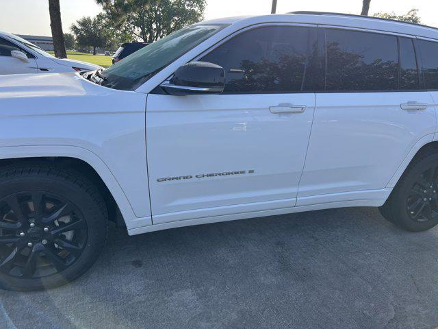 used 2021 Jeep Grand Cherokee L car, priced at $30,999