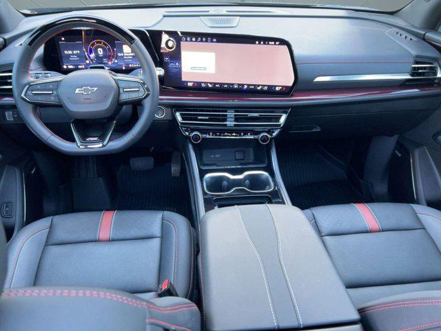 used 2025 Chevrolet Traverse car, priced at $52,999