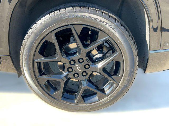 used 2025 Chevrolet Traverse car, priced at $52,999