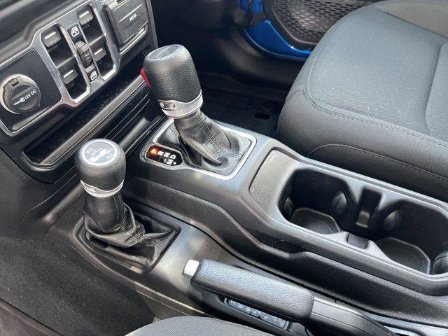 used 2022 Jeep Gladiator car, priced at $28,486