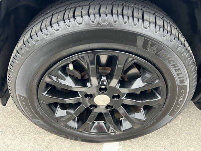 used 2020 Jeep Cherokee car, priced at $16,418