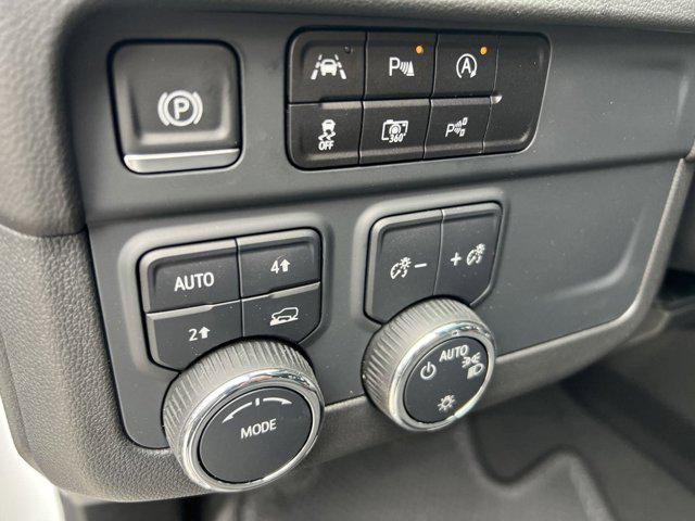 new 2025 Chevrolet Tahoe car, priced at $62,590