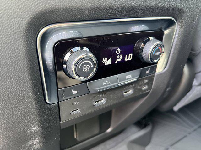 new 2025 Chevrolet Suburban car, priced at $76,560