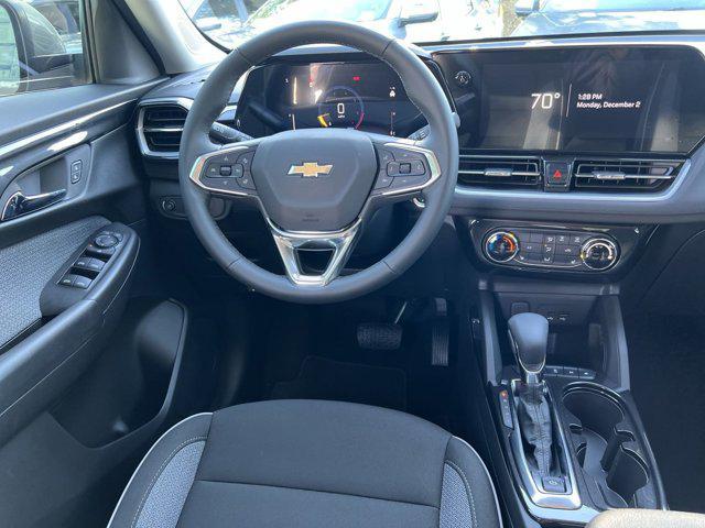 new 2025 Chevrolet TrailBlazer car, priced at $26,495