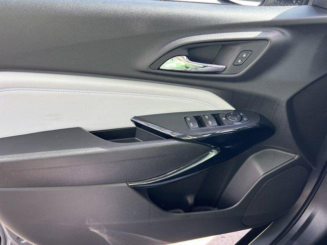 new 2025 Chevrolet Trax car, priced at $25,130