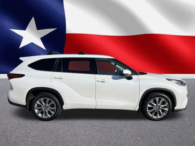 used 2023 Toyota Highlander car, priced at $37,996