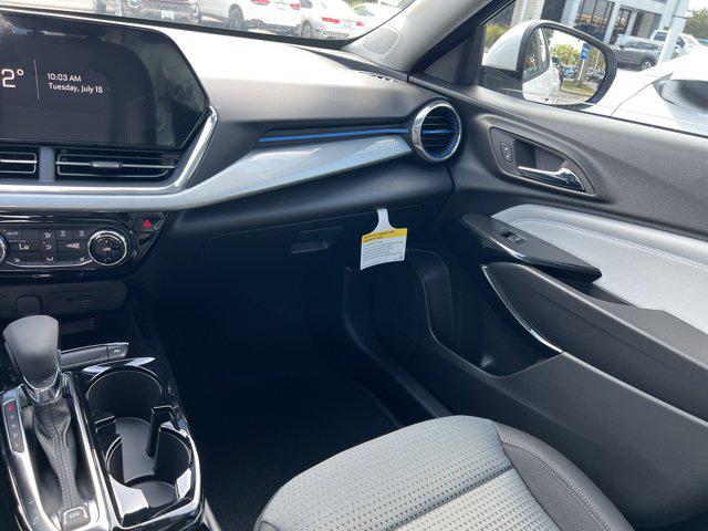 new 2025 Chevrolet Trax car, priced at $25,130