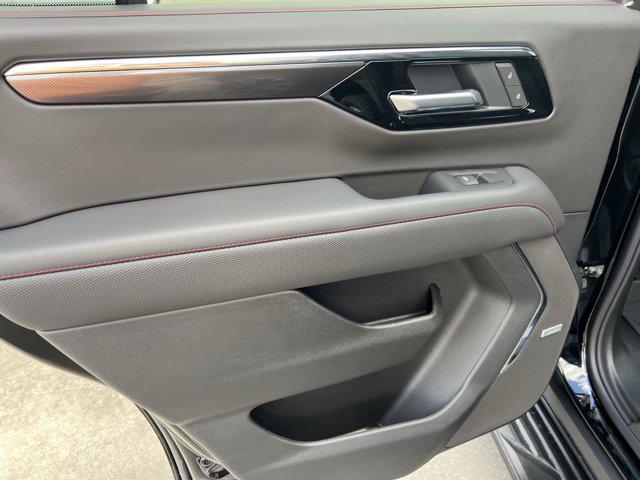 new 2025 Chevrolet Tahoe car, priced at $74,670