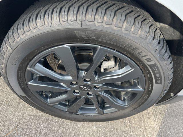 used 2022 Chevrolet Equinox car, priced at $19,999