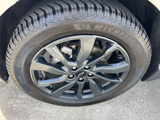 used 2022 Chevrolet Equinox car, priced at $19,699