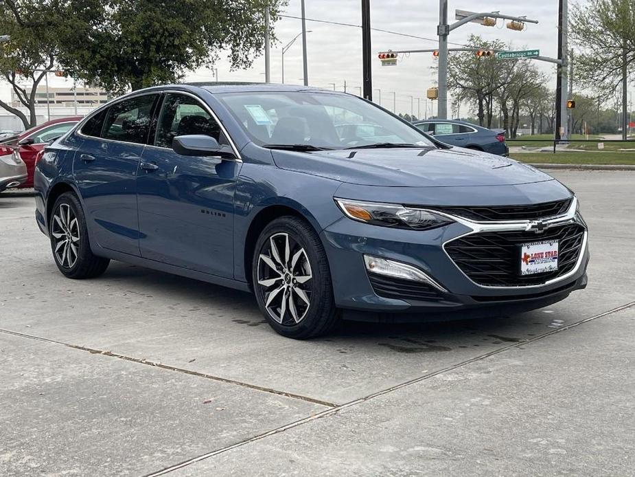 new 2024 Chevrolet Malibu car, priced at $27,095