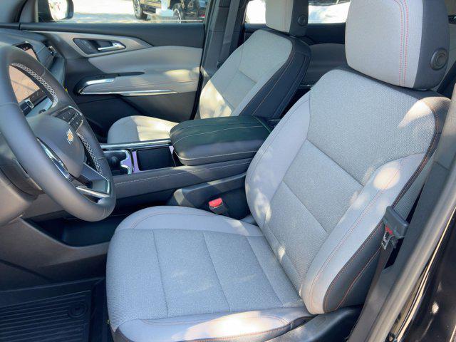 new 2026 Chevrolet Traverse car, priced at $40,181