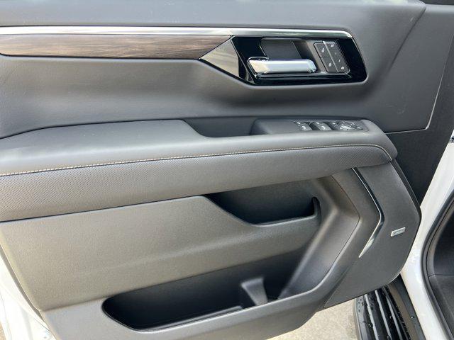 new 2025 Chevrolet Suburban car, priced at $86,000