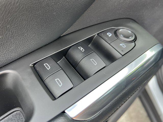used 2025 Chevrolet Traverse car, priced at $40,999