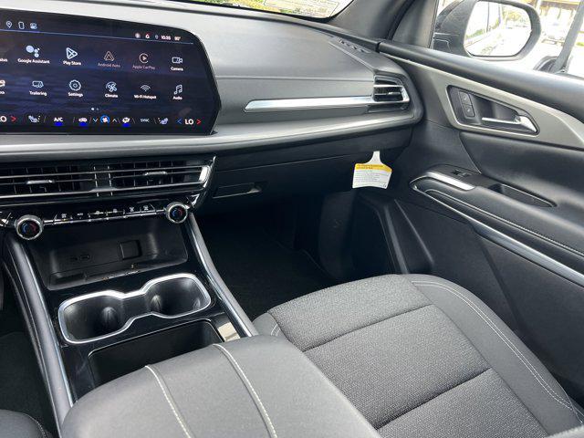 used 2025 Chevrolet Traverse car, priced at $40,999