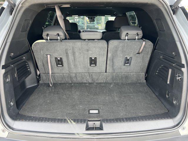 used 2025 Chevrolet Traverse car, priced at $40,999