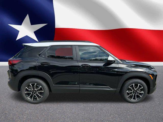 new 2025 Chevrolet TrailBlazer car, priced at $30,175