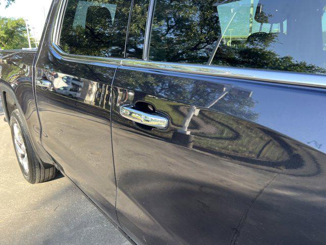 used 2022 GMC Sierra 1500 car, priced at $32,498