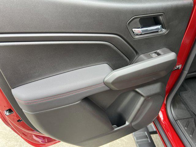 new 2025 Chevrolet Colorado car, priced at $45,400