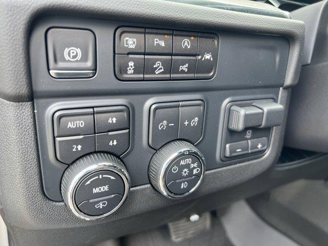 new 2025 Chevrolet Suburban car, priced at $92,130