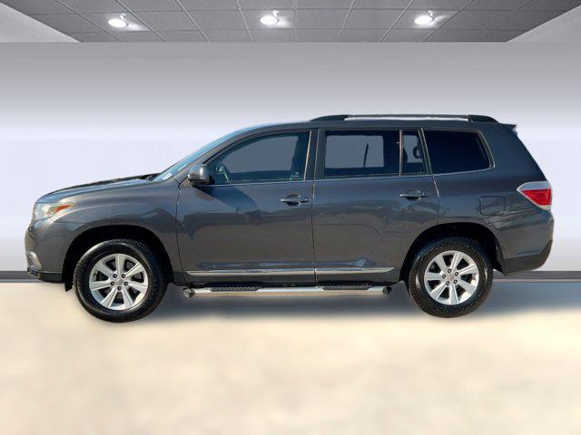 used 2012 Toyota Highlander car, priced at $9,998