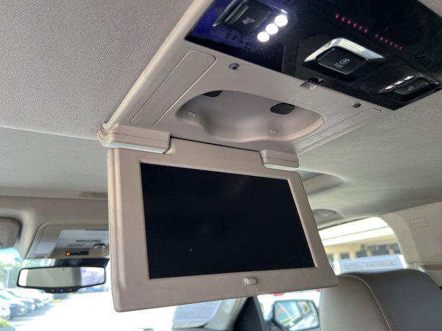 used 2015 Chevrolet Suburban car, priced at $19,998