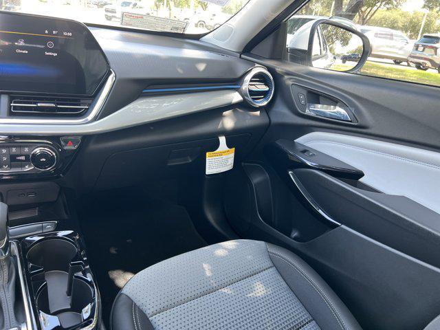 new 2025 Chevrolet Trax car, priced at $25,130