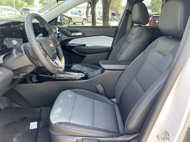 new 2025 Chevrolet Trax car, priced at $25,130