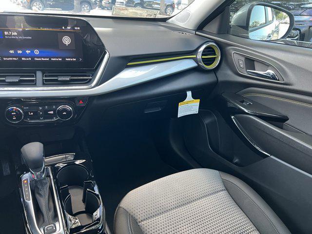 new 2025 Chevrolet Trax car, priced at $24,530